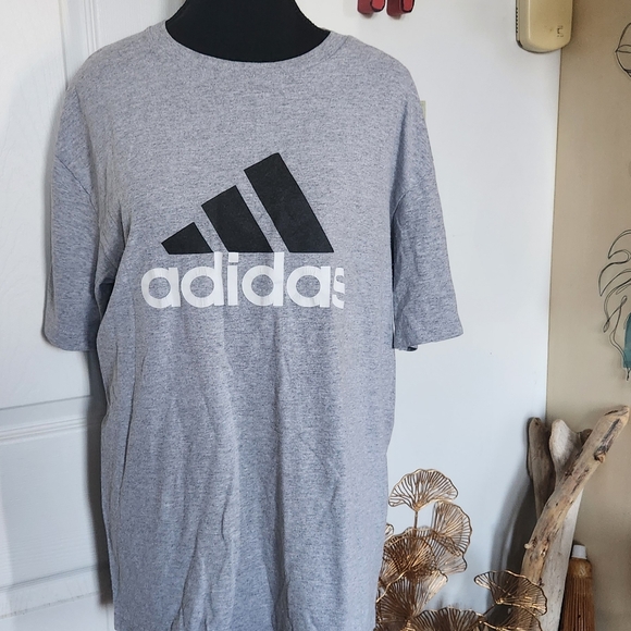 Vintage adidas graphic shirt large - Picture 6 of 7